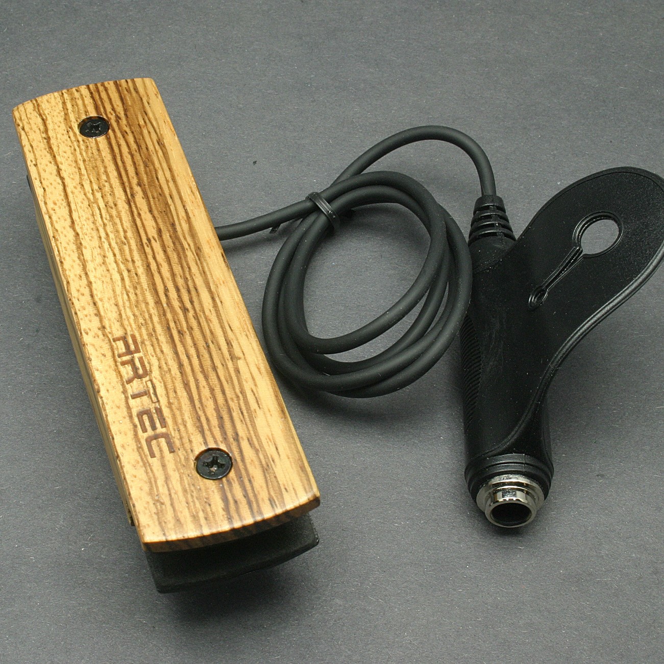 ARTEC WSHD Soundhole Humbucker - COVERED - ZEBRA FINISH